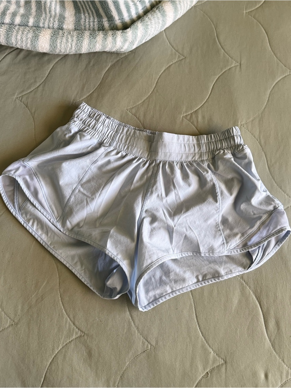 Lululemon Hotty Hot Shorts Low Rise 2.5”